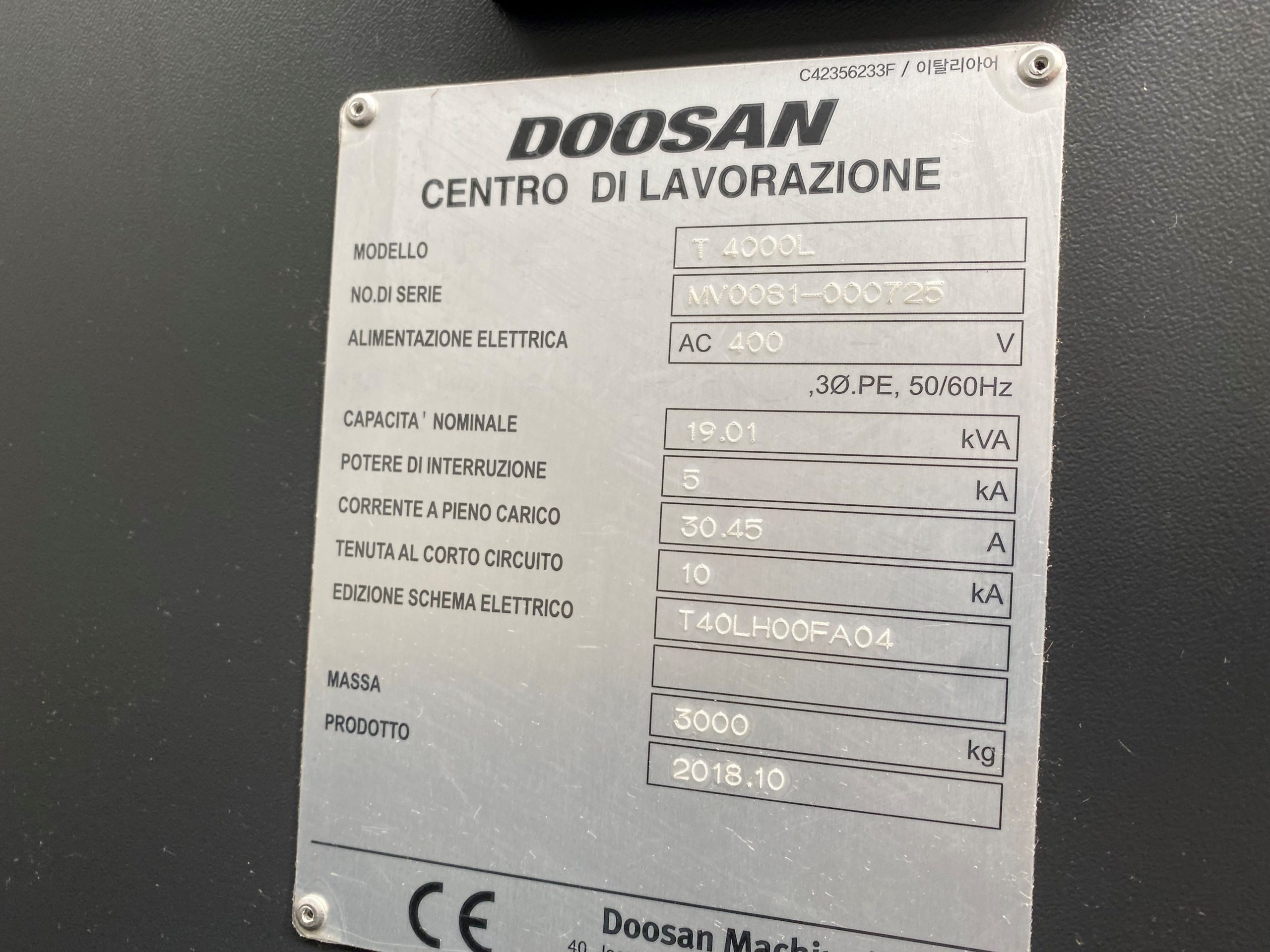 Centro di lavoro verticale DOOSAN T4000L