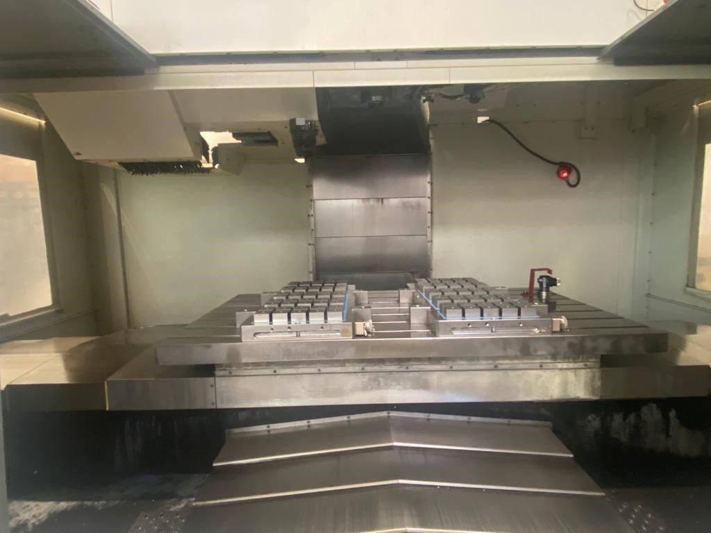 Centro di lavoro verticale HAAS VF 8 /40