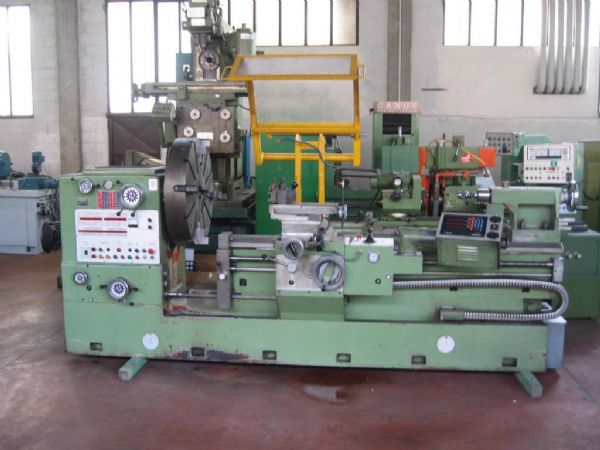 Tornio parallelo TACCHI MT-BM 330